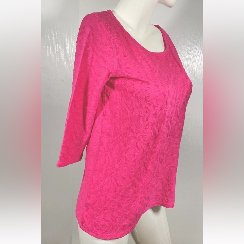 NWT Onque Casual womens 3/4 sleeve pink fuchsia top shirt textured size PS - Picture 2 of 7